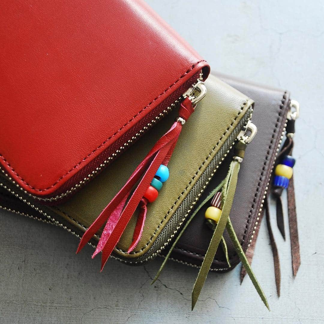 wonder_mountain_irieさんのインスタグラム写真 - (wonder_mountain_irieInstagram)「_ ［season keyitem］ 人気の"Wallet"アイテムも揃っています。 ぜひ、ご覧下さい。 _ 〈online store / @digital_mountain〉 http://www.digital-mountain.net/shopbrand/m_wallets/ _ 【オンラインストア#DigitalMountain へのご注文】 *24時間受付 *15時までのご注文で即日発送 *1万円以上ご購入で送料無料 tel：084-973-8204 _ We can send your order overseas. Accepted payment method is by PayPal or credit card only. (AMEX is not accepted)  Ordering procedure details can be found here. >>http://www.digital-mountain.net/html/page56.html _ 本店：#WonderMountain  blog>> http://wm.digital-mountain.info _ #irose #BRUNABOINNE #henderscheme  #visvim  #DIGAWEL _ 〒720-0044  広島県福山市笠岡町4-18 JR 「#福山駅」より徒歩10分 (12:00 - 19:00 水曜定休) #ワンダーマウンテン #japan #hiroshima #福山 #福山市 #尾道 #倉敷 #鞆の浦 近く _ 系列店：@hacbywondermountain _」4月18日 12時50分 - wonder_mountain_