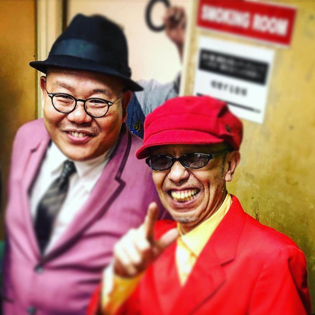 中沢ノブヨシさんのインスタグラム写真 - (中沢ノブヨシInstagram)「いやー、 素敵な還暦パーティでした！！ 久々の、星中村も楽しかったっす！！ 楽しすぎて、飲み過ぎて、 調子悪くなって、 ようやく復活しました。笑  見にきてくれて一緒にお祝いしてくれた皆さん、 共演して頂いた皆さん、 スタッフの皆さん、 そして、 星川さん、  お疲れ様でした！！！ さて、今日は 鮫さん64歳バースデーライブ！！ @クロコダイル！！ まあ、どうなることやら？ ですが、僕は頭から最後まで ステージにいるっぽいっす！汗。  皆さん、お待ちしてます！！ #中沢ノブヨシ #星川薫 #鮫島秀樹 #原宿クロコダイル #soul #music」4月18日 13時06分 - nobuyoshinakazawa