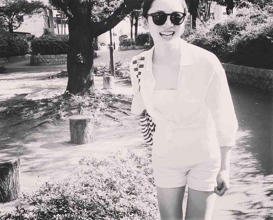 日高薫のインスタグラム：「今日はとっても過ごしやすいお天気ですね😆❤️ #パーソナルジム #パーソナルトレーニング #gym #フィットネス #トレーニング #ポカポカ陽気 #🌞 #爆笑中の写真」