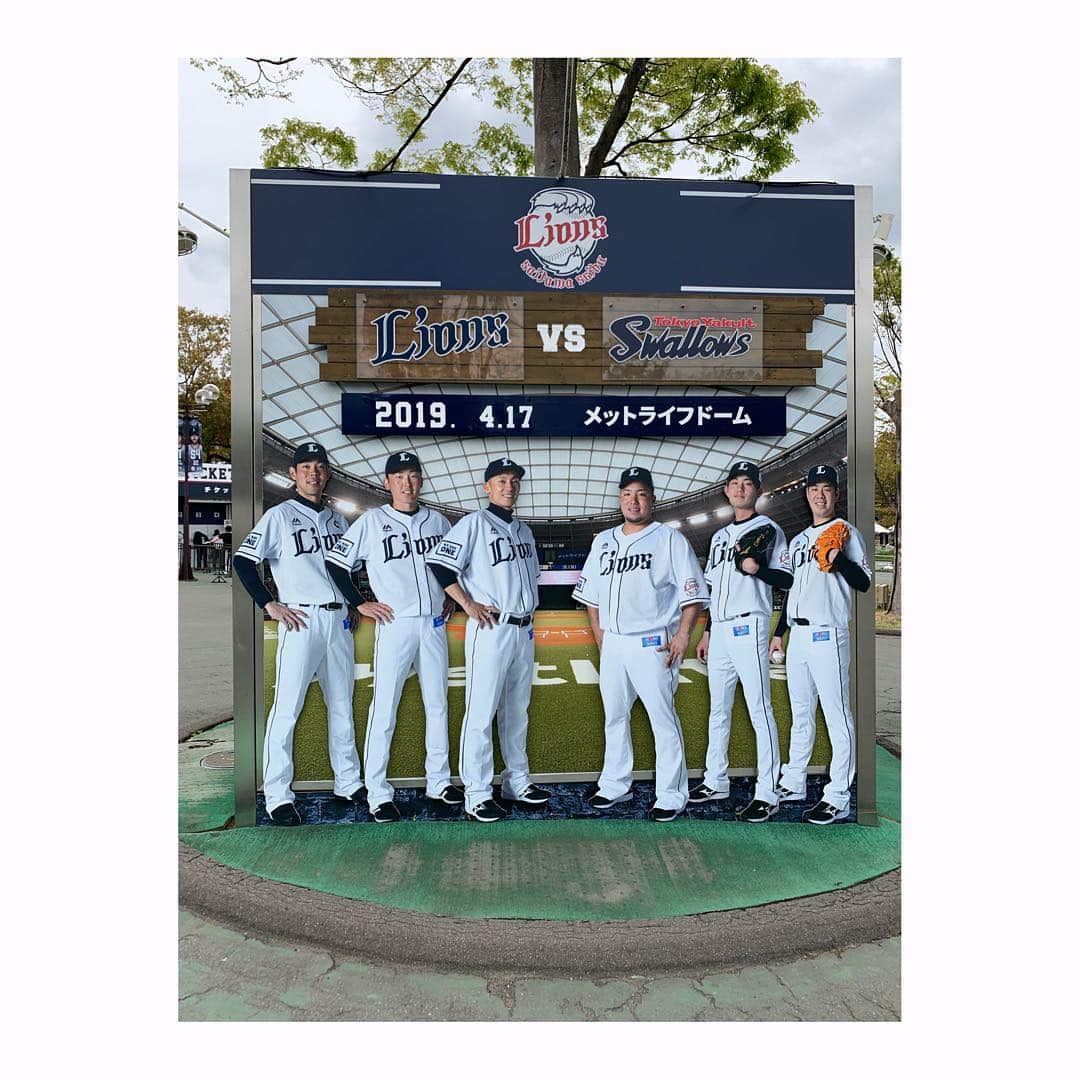 杜野まこさんのインスタグラム写真 - (杜野まこInstagram)「#イースタンリーグ #プロ野球 #メットライフドーム  #埼玉西武ライオンズ #東京ヤクルトスワローズ #レオくん #ライナちゃん #覚えていてくれた #嬉しい #上村彩子 #わらびカツ丼  #楽しかった 🌟」4月18日 13時27分 - makomorino