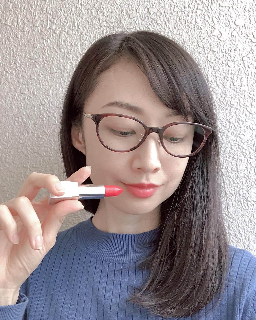 のインスタグラム：「RMK 2019 THE NEW LIP COLLECTION  Color Summer Kiss💋4/19発売  私は💄マットフィットのNo.06イタリアンファブリック 駆け引き と💄ブライトリッチのNo.06コットンチェリーがお気に入り  #rmk #rmkリップコレクション #夏恋リップ #カラーサマーキス #コスメ #口紅 #リップ #rossetto #rouge #lipstick #립스틱 #tokyo #japan」
