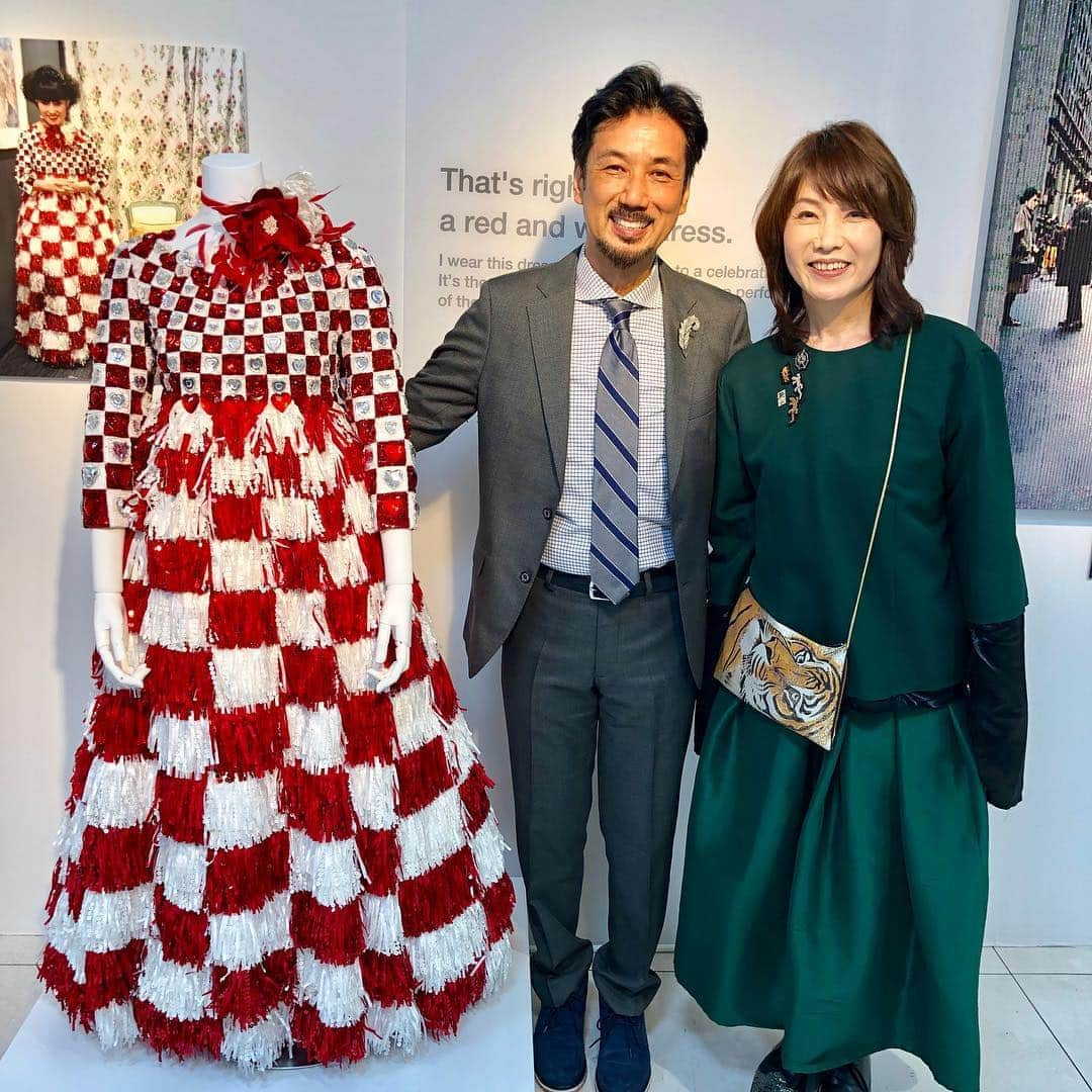 矢野きよ実さんのインスタグラム写真 - (矢野きよ実Instagram)「世界的オートクチュールビーズ刺繍デザイナーの田川啓二さん！ ドレスは黒柳徹子さんが紅白で着られたドレスです。 #yanokiyomi #田川啓二 #矢野きよ実 #黒柳徹子」4月18日 13時58分 - yanokiyomi