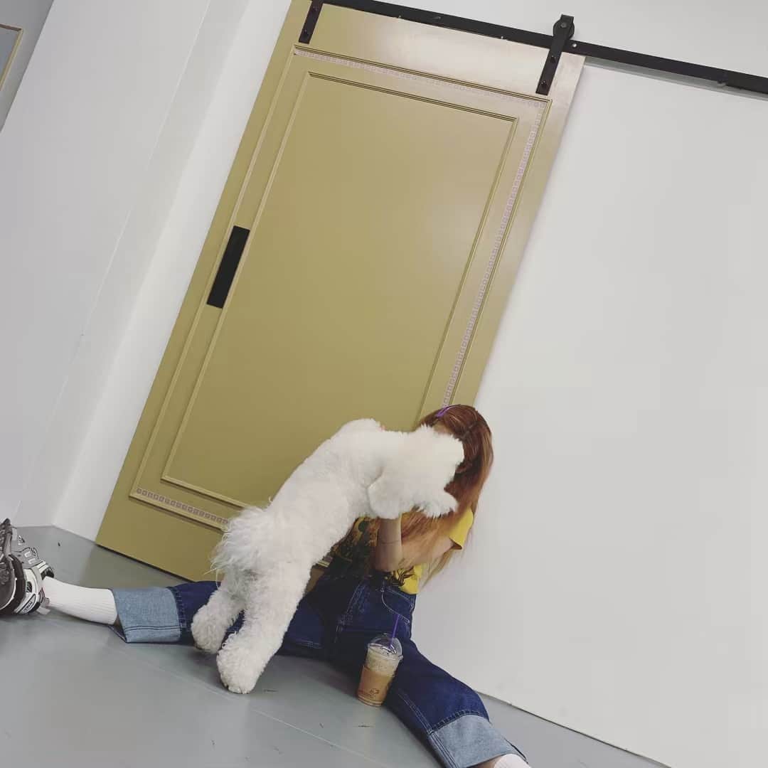 ヒョナ さんのインスタグラム写真 - (ヒョナ Instagram)「많이 보고싶었어💋💜💜💜」4月18日 14時08分 - hyunah_aa