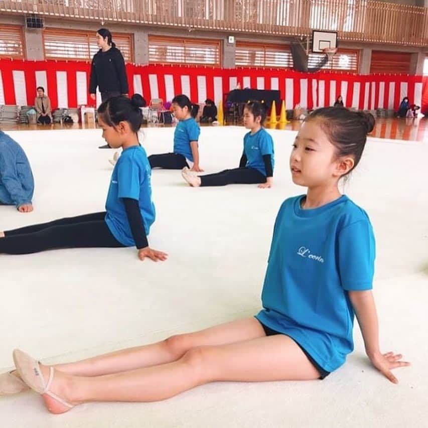 田中琴乃さんのインスタグラム写真 - (田中琴乃Instagram)「‪【レッスン受付中🤸‍♀️】‬ ・ ‪身体作りの基礎や体幹トレーニング、身体の使い方や表現レッスン、手具操作、作品指導などを行います✨‬ ‪大好きな新体操を楽しく指導します🥰‬ ・ ‪日時は以下にてご相談ください！‬ ‪（info@plumin.jp）‬ ・ ‪全国の子供達に会えることを楽しみにしております✨‬ ・ #新体操 #rhythmicgymnastics  #講習会 #技術指導 #トレーニング #ストレッチ  #他競技のトレーニング指導も経験あり #フィギュアスケート  #田中琴乃」4月18日 14時46分 - tanakakotono