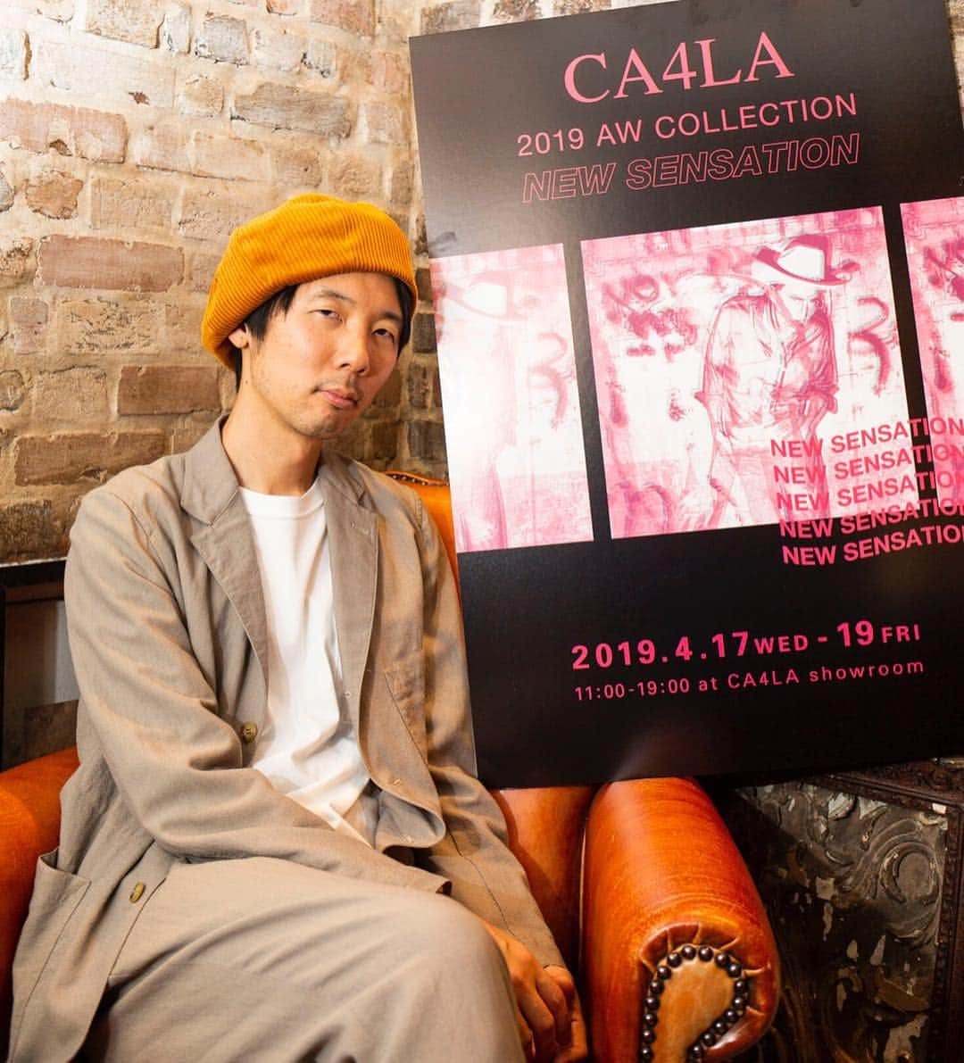 CA4LAさんのインスタグラム写真 - (CA4LAInstagram)「CA4LA 2019-20 AW EXHIBITION 展示会SNAP . たくさんの方にご来場いただいております。 . Ovall mabanuaさん @mabanuainsta  OAU、IMA 21などで活躍するkakueiさん @kakuei_paticaman  Number The.、グループ魂の富澤タク a.k.a 遅刻さん @taku.tomizawa  avengers in sci-fi / Bass イナミヨシヒコさん @avengers_in_sci_fi  LITE 楠本構造さん @kusumoto_kozo  @lite_jp . . #mabanua #kakuei #富澤タク #avengersinscifi #litejp #CA4LA2019_20AW_Exhibition_Snaps #ca4la #hats #hat #madeinjapan  #カシラ #帽子 #ハット #日本製 #fashionphography #ig_portrait#ig_photooftheday #moodygrams#portraitmood #makeportraits#theportraitpr0ject」4月18日 15時00分 - ca4la_official