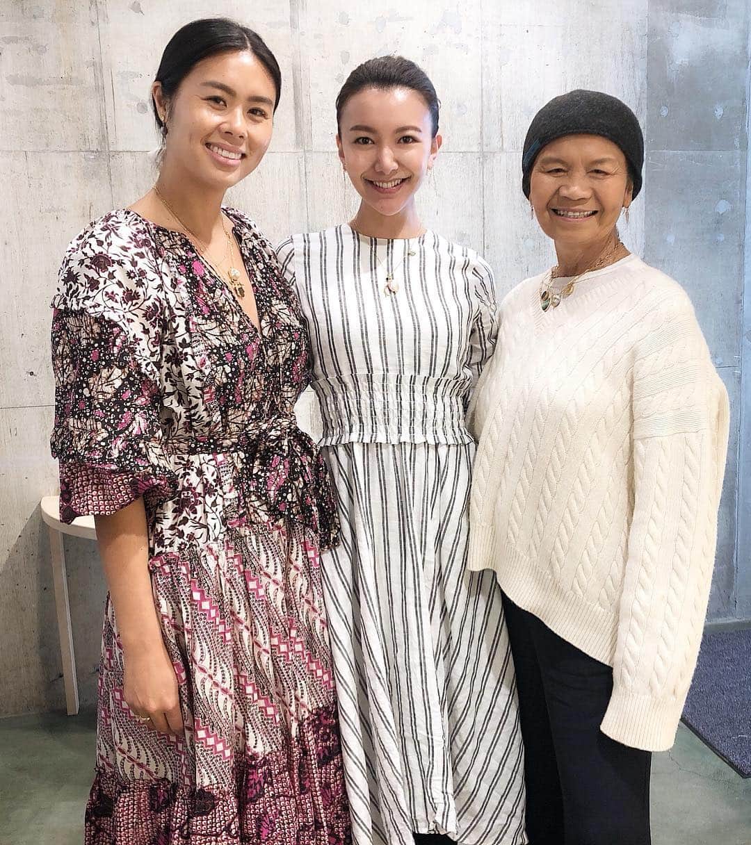 大出千尋さんのインスタグラム写真 - (大出千尋Instagram)「. CHAN LUU "charm school" for Japan💎 . CHAN LUUのデザイナーさんとディレクターさんが来日し、チャームスクールが行われ私も参加してきました💫 . お二人からのアドバイスをいただきながら、12月の誕生石、ターコイズなどをカスタムし、世界で一つだけのオリジナルブレスレットとネックレスが出来ました🧡 . #chanluu#charmschool#chanluujapan#チャンルー#表参道」4月18日 15時02分 - chihiro_1208_offi