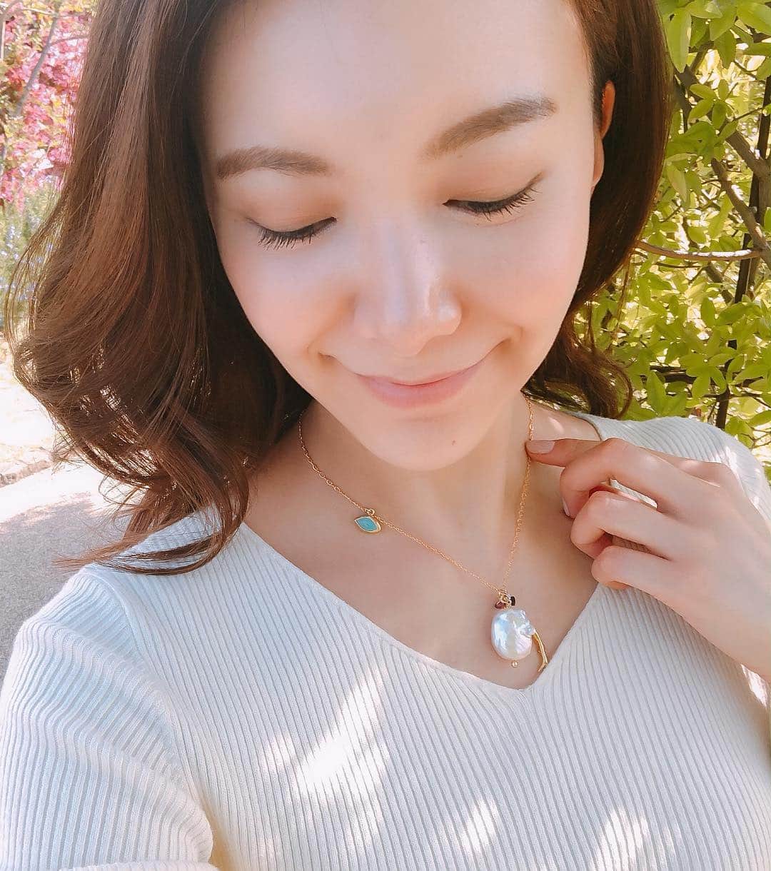 大出千尋さんのインスタグラム写真 - (大出千尋Instagram)「. CHAN LUU "charm school" for Japan💎 . CHAN LUUのデザイナーさんとディレクターさんが来日し、チャームスクールが行われ私も参加してきました💫 . お二人からのアドバイスをいただきながら、12月の誕生石、ターコイズなどをカスタムし、世界で一つだけのオリジナルブレスレットとネックレスが出来ました🧡 . #chanluu#charmschool#chanluujapan#チャンルー#表参道」4月18日 15時02分 - chihiro_1208_offi