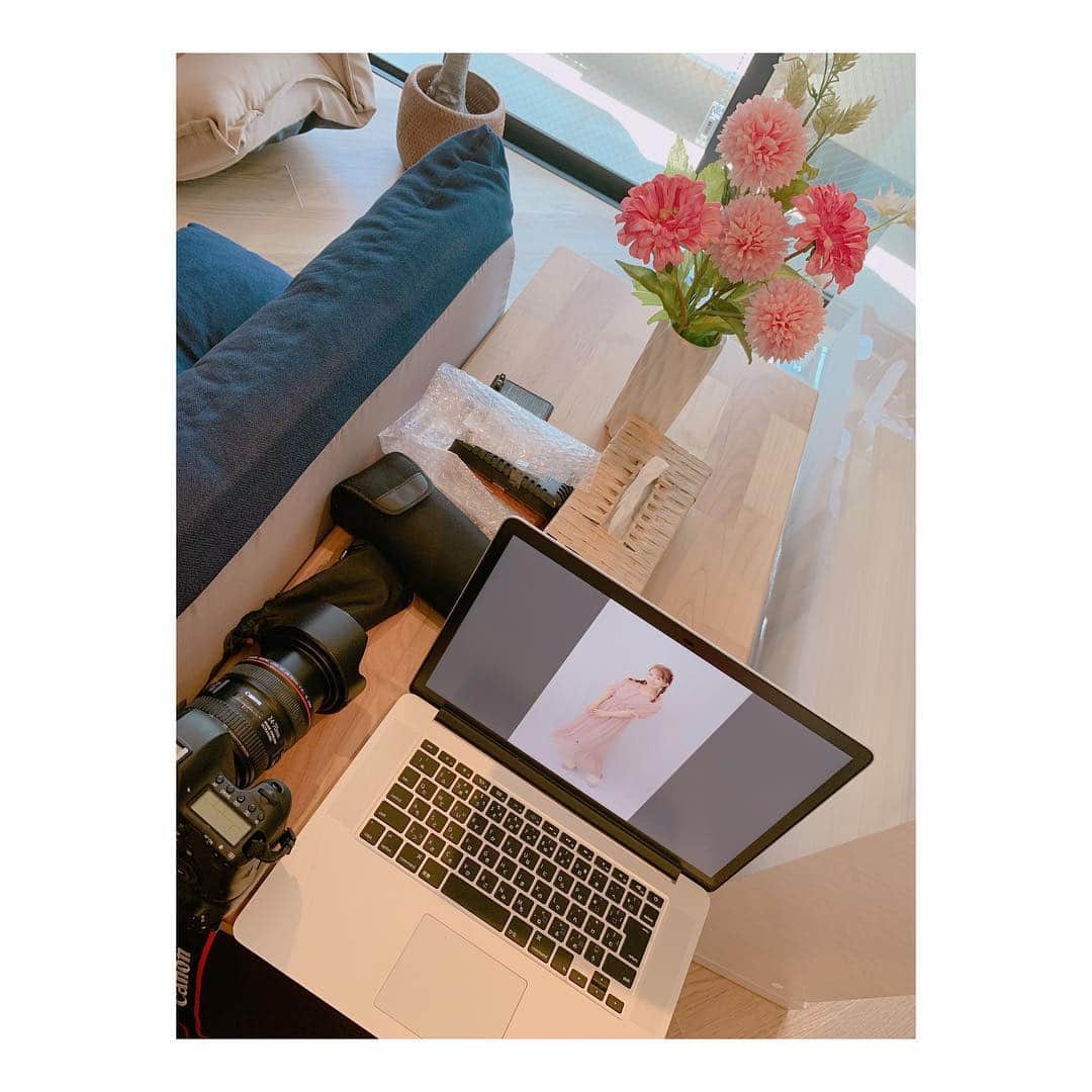 辻希美さんのインスタグラム写真 - (辻希美Instagram)「今日はたまごクラブさんとひよこクラブさんの撮影でした😘💕💕💕✨✨ #たまごクラブ #ひよこクラブ #7月号 #6月15日発売 #たまひよ #撮影 #ママ雑誌 #嬉しい #😘💕 #ありがとうございました」4月18日 15時47分 - tsujinozomi_official