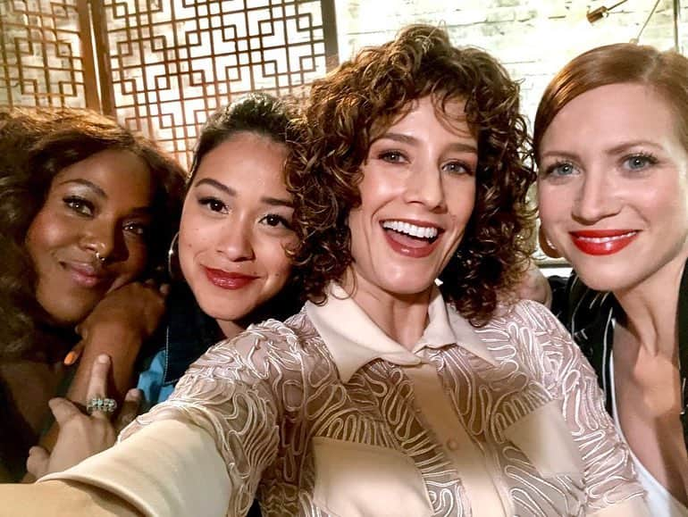 Primer Impactoさんのインスタグラム写真 - (Primer ImpactoInstagram)「@hereisgina protagoniza #someonegreatmovie su primera película para Netflix junto a @brittanysnow y @dewandawise una atípica comedia romántica donde el tema NO es conseguir o recuperar el amor. @danielaganoza habló con la actriz y sus co-protagonistas sobre este film hecho casi en su totalidad por mujeres y sobre los conceptos del feminismo tradicional y la nueva corriente.」4月19日 1時26分 - primerimpacto