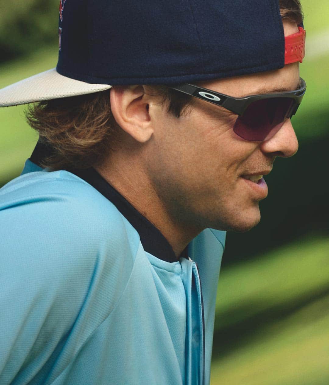 OAKLEYのインスタグラム：「See possibilities. See it in PRIZM™️. What do you see? @shecks #OakleyPrizm #OneObsession」