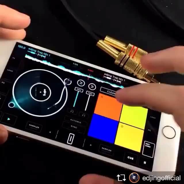 ファンクマスター・フレックスのインスタグラム：「Kool toy... but I would not use this in a club or airwaves! Thoughts?」