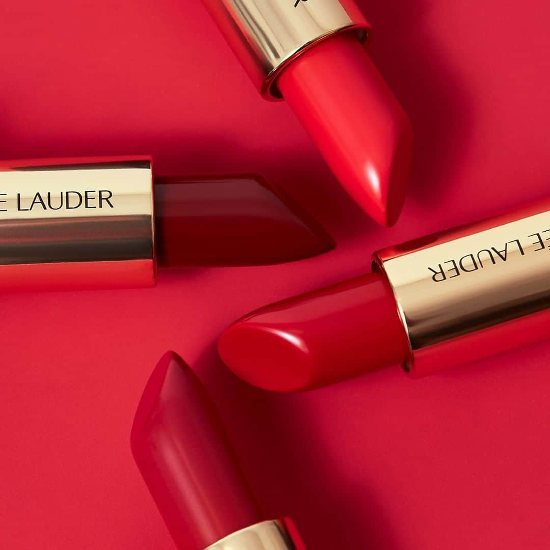 エスティローダーさんのインスタグラム写真 - (エスティローダーInstagram)「Paint the town red with #PureColorEnvy ♥️ ⠀⠀⠀⠀⠀⠀⠀⠀⠀ #LipstickEnvy shades (clockwise from left): 120 Irrepressible, 330 Impassioned, 340 Envious, and 140 Emotional. #LipsToEnvy #RedLipstick 💄」4月19日 2時00分 - esteelauder