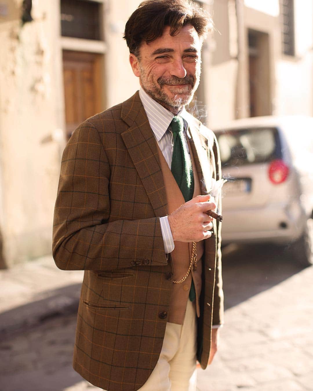 スコット・シューマンのインスタグラム：「I’m sure it’s already warm and fabulous in Florence! Luckily @tommasocapozzoli is always smiling!」