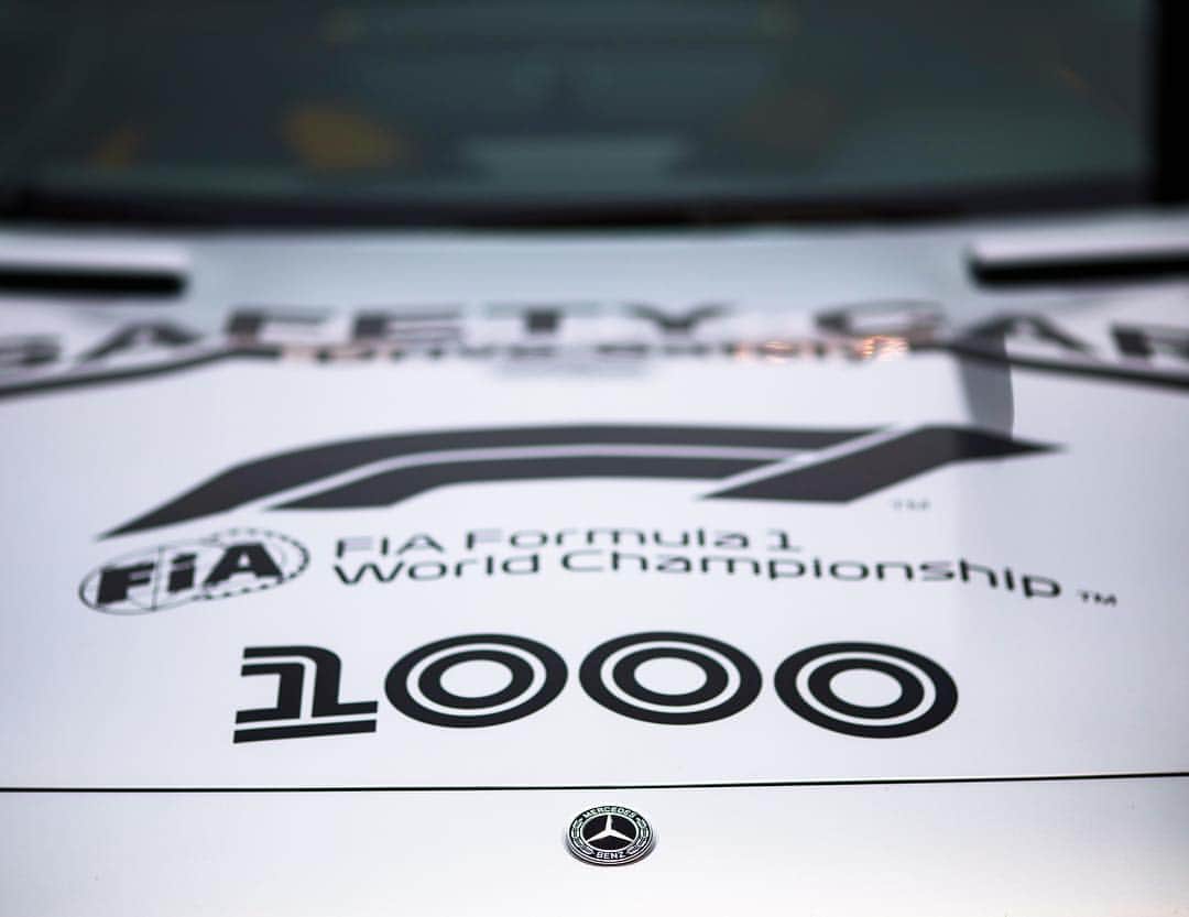 MERCEDES AMG PETRONASさんのインスタグラム写真 - (MERCEDES AMG PETRONASInstagram)「Here’s to the next 1000, @f1... 👌 • #MercedesAMGF1 #Mercedes #AMG #MercedesAMG #F1 #Race1000 #InstaCar #CarsOfInstagram @mercedesamg」4月19日 2時11分 - mercedesamgf1