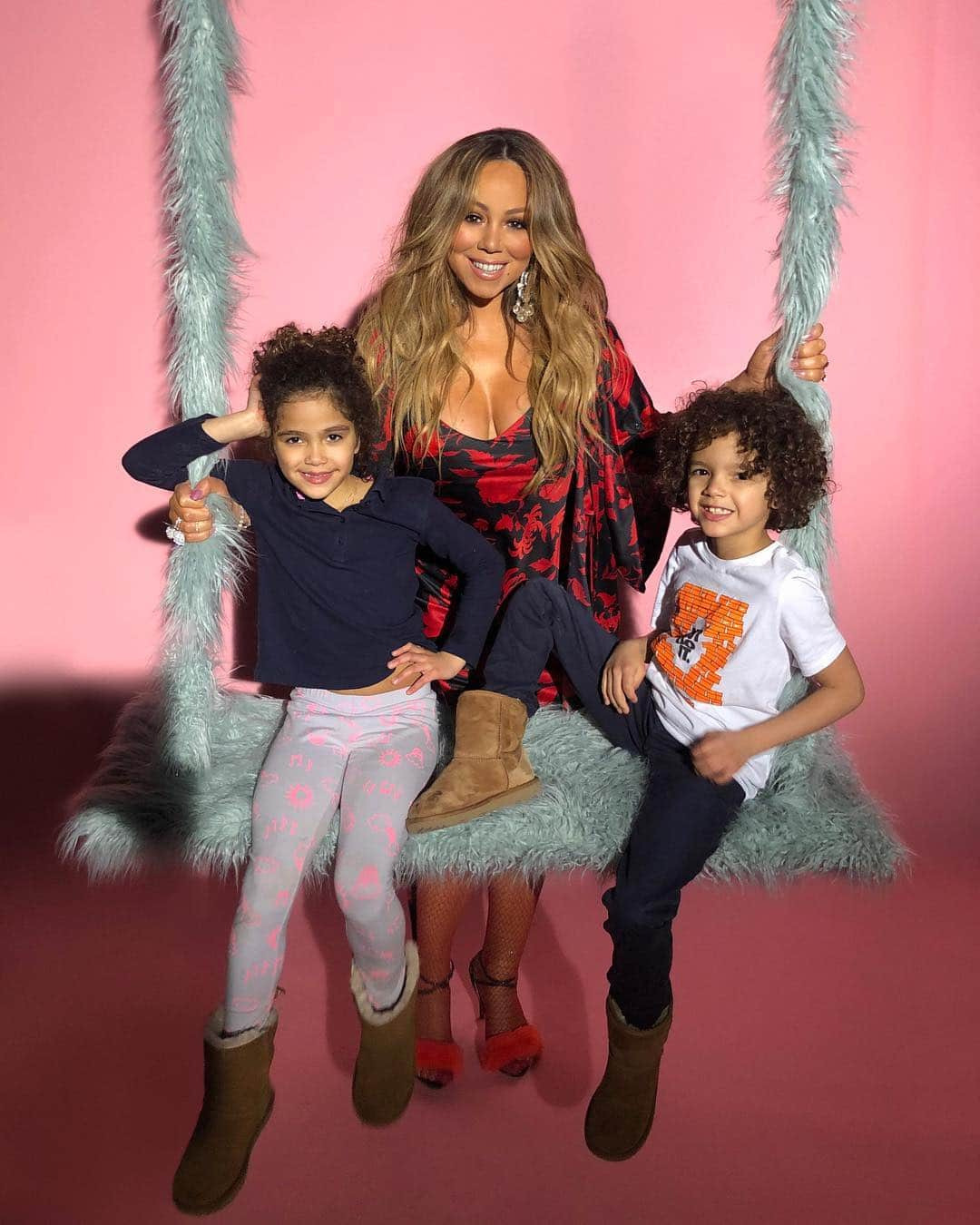 マライア・キャリーさんのインスタグラム写真 - (マライア・キャリーInstagram)「Some after school activities 🥰」4月19日 2時30分 - mariahcarey