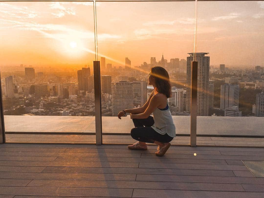 リン・ハッチソンさんのインスタグラム写真 - (リン・ハッチソンInstagram)「@tokyo2020 tickets are coming out soon. Good to know that if we don’t get any tickets, the view of the Olympic stadium is pretty sweet from home!✌️🇯🇵 #tokyo2020 #東京2020」4月19日 2時35分 - lynnekarinahutch