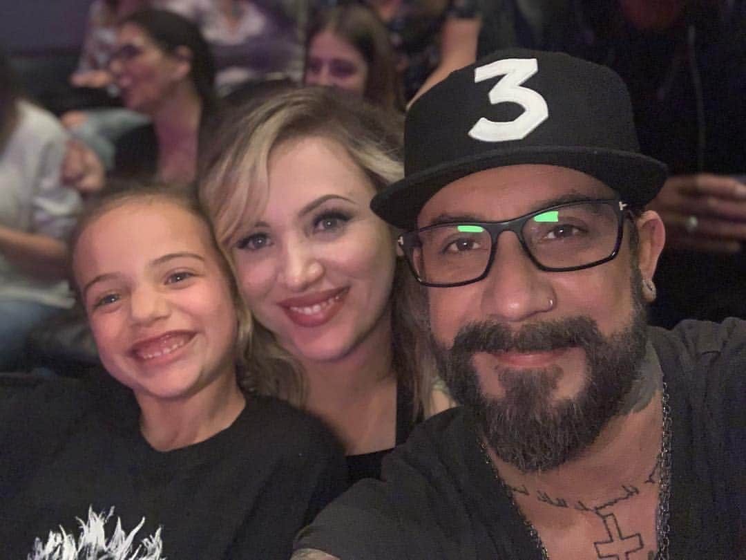 A.J.のインスタグラム：「Thank you to everyone on @pink’s amazing team for hooking us up with great seats to an amazing show. And of course thank you @pink for the incredible performance. You are brilliant... that was one of the best shows I’ve seen in years. Hope to see you again very soon - thank you.」
