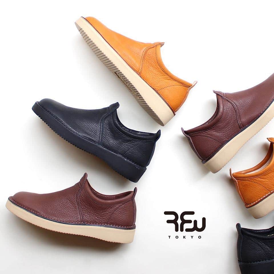 のインスタグラム：「《RFW 2019SS》  RESTOCK!!! SWIFT LO LEATHER -Black＆Brown＆Camel- SWIFT LOに定番レザーが再入荷！  春夏シーズンも非常にあわせやすく、 ブーツ特有の重たい印象もありません。 馴染んでくると着脱も非常にスムーズになります。  全国の展開店鋪、RPM、ONLINE SHOPにて 発売中です！  Restocking one of our popular item, SWIFT-LO !  Easy mix and match with any style. Lightweight, smooth wearing and firmly holds feet.  Perfect for this coming season !  Selling at Nationwide dealer shop, RPM, ONLINE SHOP.  www.rfwtokyo.com @rfwtokyo  #rfw #rfwtokyo #rhythmfootwear #sneaker #sneakers #kicks #instashoes #instakicks #sneakerhead #sneakerheads #nicekicks #sneakerfreak #kickstagram #2019ss #spring #summer #renewal #20th #aniversary #tokyo #rpm #rhythmprimarymarket #swift #leather #black #brown #camel」