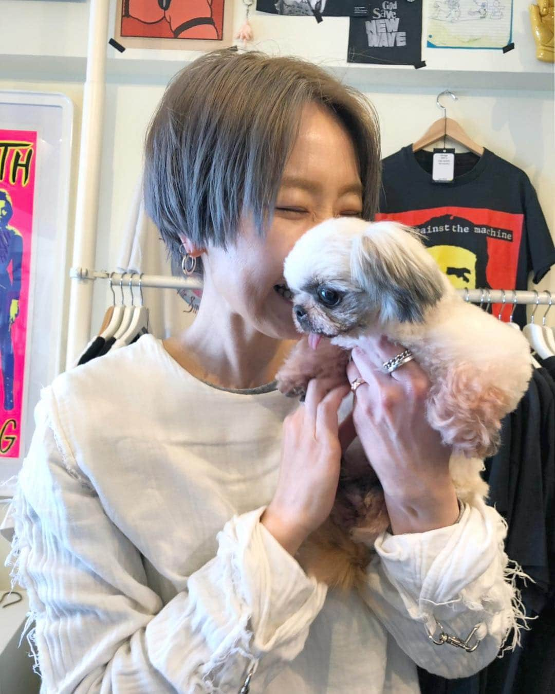 ジャムルさんのインスタグラム写真 - (ジャムルInstagram)「photo by @akimoto_kozue  ありがとう😊 🧑🏼💘🐶」4月18日 18時57分 - jammru