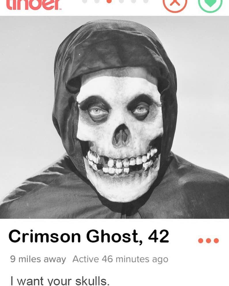 Kerrang!さんのインスタグラム写真 - (Kerrang!Instagram)「Tinder: officially dead, dead, dead, my darlings… #tinder #misfits #swipeleft」4月18日 19時13分 - kerrangmagazine_
