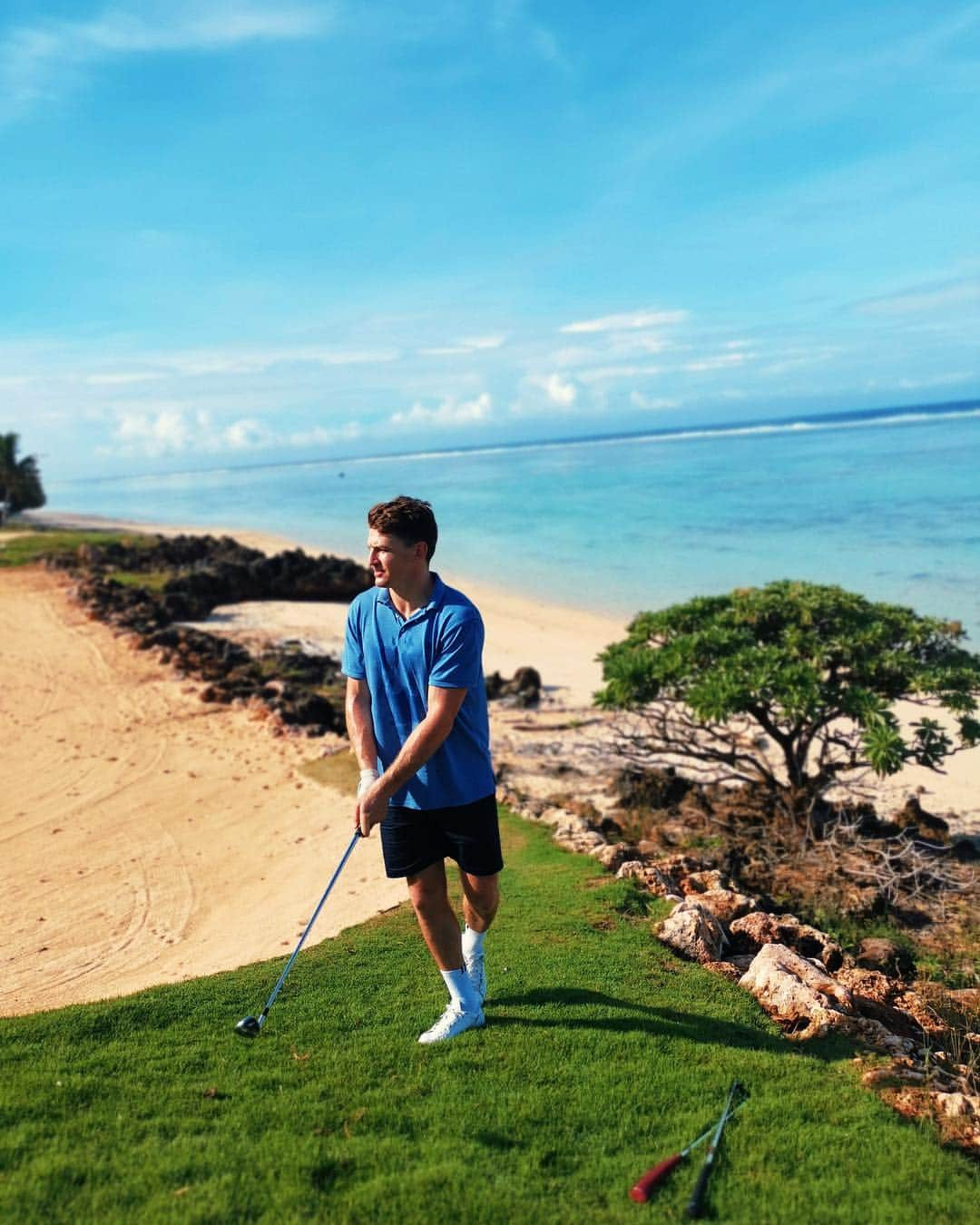 ボーデン・バリットさんのインスタグラム写真 - (ボーデン・バリットInstagram)「Quick escape to paradise during a week off. It’s always a great challenge playing this course! 😅🇫🇯🌴 #Vinaka #Grateful」4月18日 19時14分 - beaudenbarrett