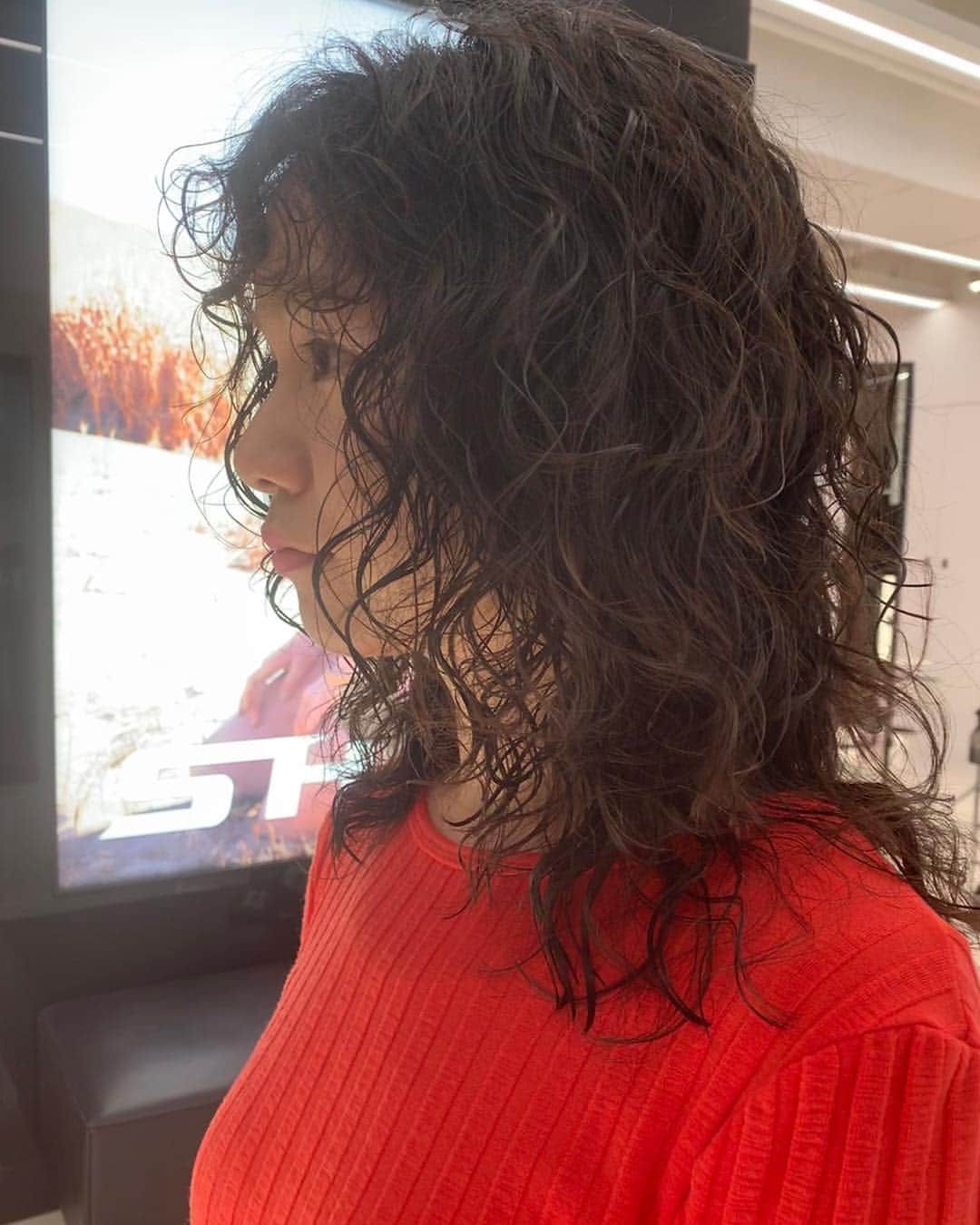 nanako itoさんのインスタグラム写真 - (nanako itoInstagram)「layer ✖️ special perm🥨 . #shima_nanako #perm」4月18日 19時24分 - nanakoro