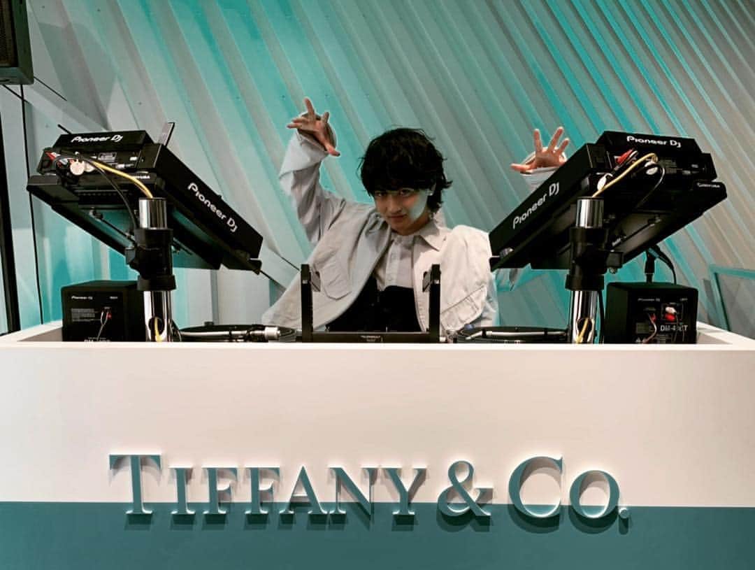 のインスタグラム：「TIFFANY&Co. Opening reception party  #TiffanyxCatStreet @tiffanyandco」