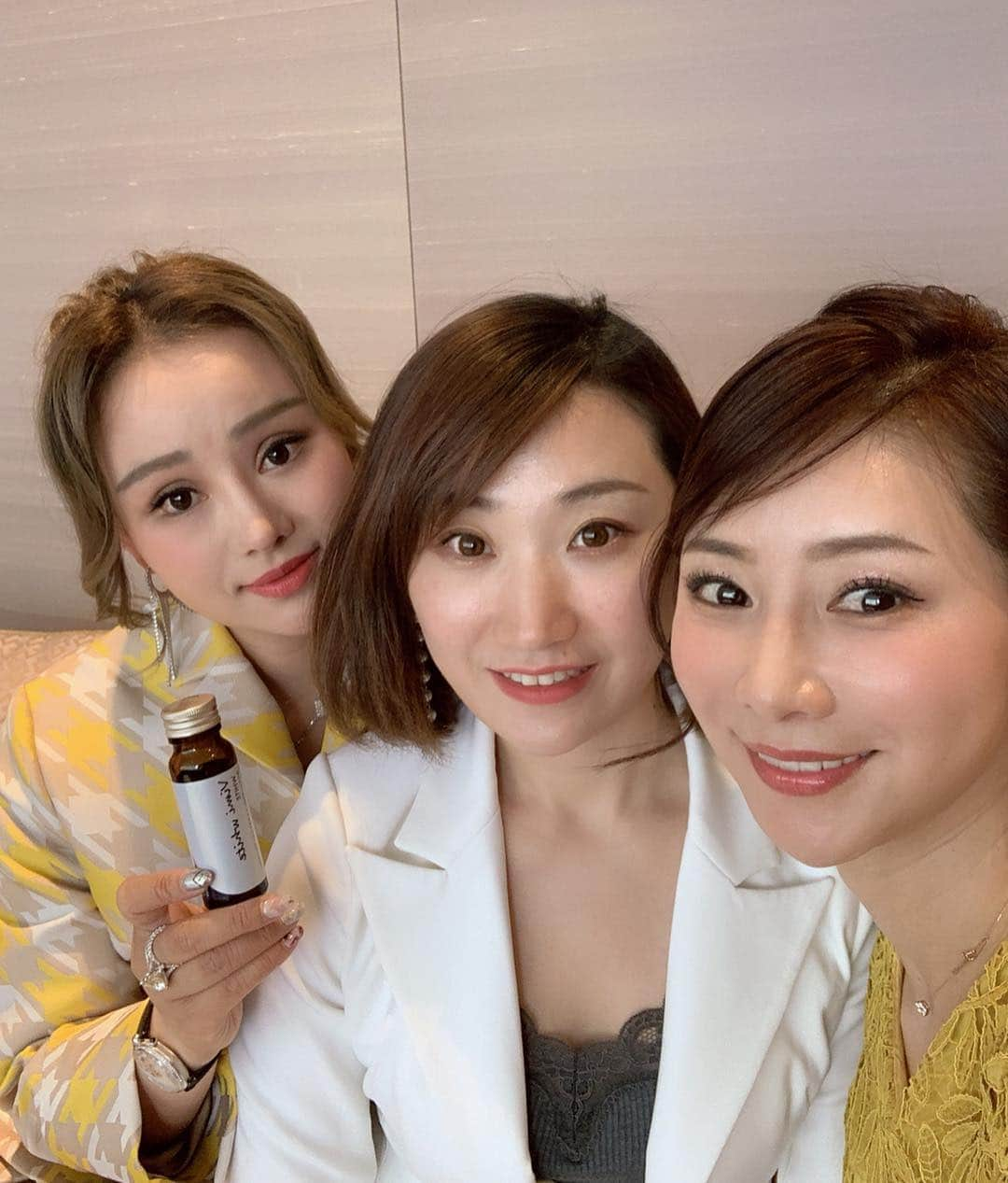 水谷雅子さんのインスタグラム写真 - (水谷雅子Instagram)「#新商品美容ドリンク#美白ドリンク #Vimi White #新商品美容ドリンク #美白ケア#インナーケア#酸化防止 #免疫力アップ #ニキビケア  #美は1日してならず #水谷雅子 #水谷雅子beautybook50の私」4月18日 19時48分 - mizutanimasako