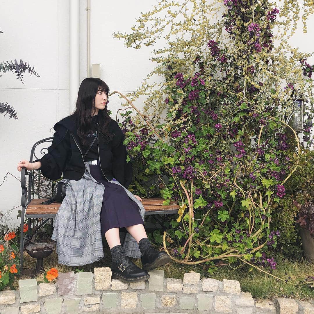 日下部美愛のインスタグラム：「💜💚 . . #photo #japan #model #me #code #fashion #makeup #followme #instagood #camera #instadaily #ootd #한국 #맞팔 #사진 #데일리 #데일리룩 #인스타사진 #인스타그램 #일본인 #패션 #패션스타그램」
