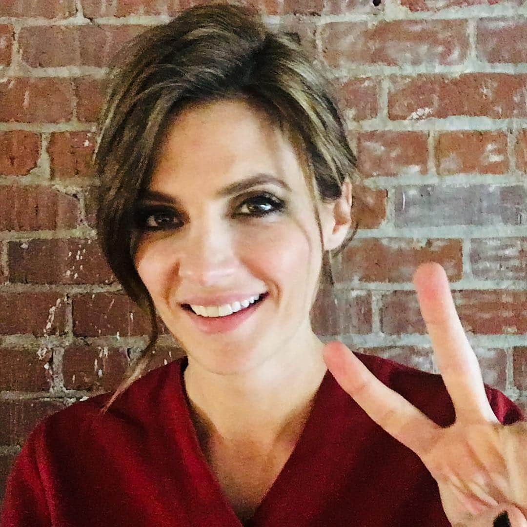 スタナ・カティックさんのインスタグラム写真 - (スタナ・カティックInstagram)「🇨🇦Canada!! 🇨🇦 How was last night? What do you think of #ABSENTIA Season 2 🤙🏿🤘🏻✌🏽so far? 👂🏼👂🏼👂🏼👂🏼👂🏼👂🏼#TellMeImAllEars 👂🏼👂🏼👂🏼👂🏼👂🏼👂🏼 #Showcase」4月18日 20時25分 - drstanakatic