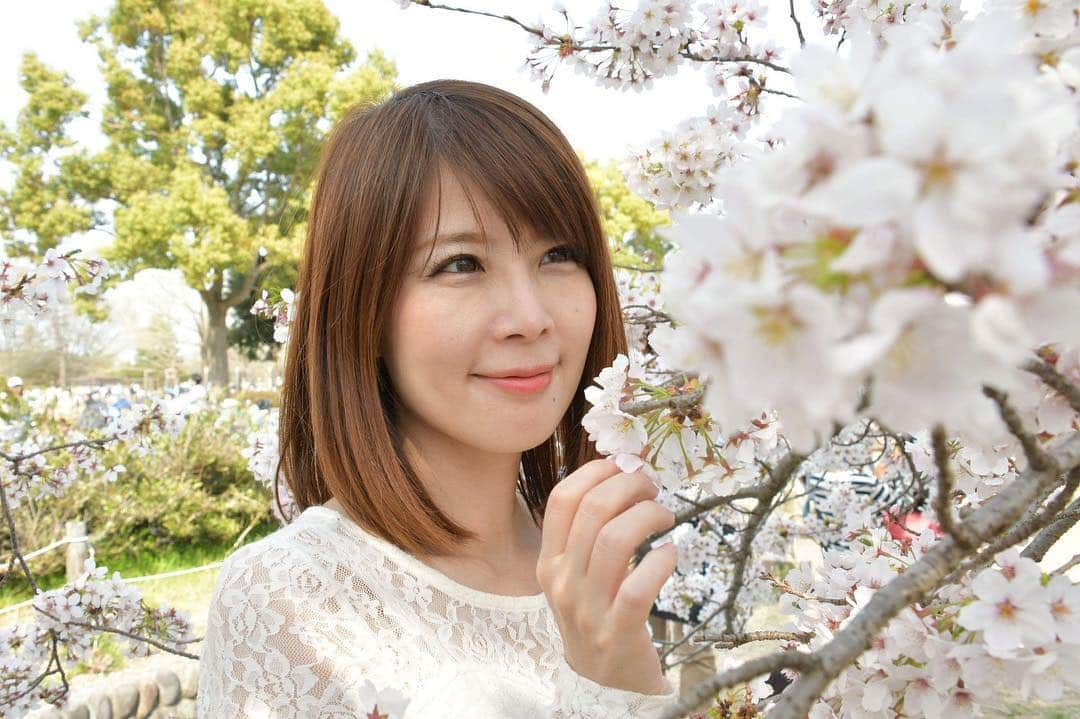 沢木麻衣さんのインスタグラム写真 - (沢木麻衣Instagram)「お花見撮影会🌸 砧公園 #撮影会 #撮影 #写真好きな人と繋がりたい  #写真で伝えたい私の世界  #桜 #満開 #お花見 #写真集  #モデル」4月18日 20時31分 - maikaru720