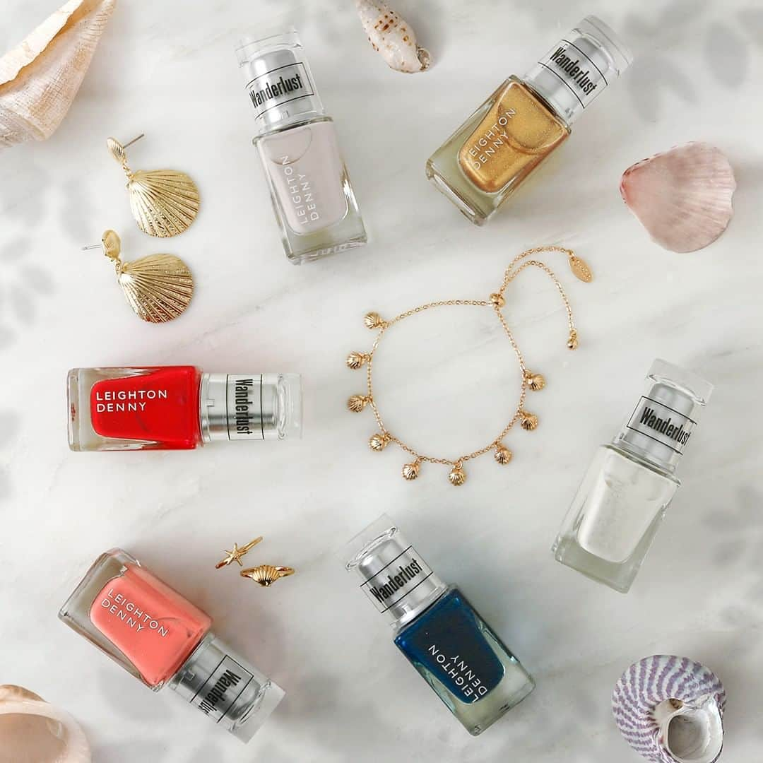 オレリアさんのインスタグラム写真 - (オレリアInstagram)「Competition Time! Summer is just around the corner so we've teamed up with @Leighton_Denny to offer two people the chance to win the #LeightonDenny SS19 Wanderlust nail polish collection and some pieces from the #OreliaJewellery SS19 Seafoam jewellery collection, worth over £140! Want to #win everything in this picture? ⁣ ⁣ 👉🏼 Follow @Leighton_Denny & @OreliaJewellery & like this post ✔️⁣ 👉🏼 Comment below with your ultimate wanderlust destination ✔️⁣ 👉🏼 Enter again on @Leighton_Denny for another chance to #win ✔️ ⁣ 👉🏼 Entries close 10am Tuesday 23rd April, UK entrants only ✔️ ⁣ ⁣ Good luck! 🤞🏼⁣ ⁣ #LeightonDennyxOrelia #Wanderlust #SpringSummer #Nails #Jewellery #Giveaway #Competition #LDBoutique #Competiton #Freebie⁣」4月18日 20時32分 - oreliajewellery