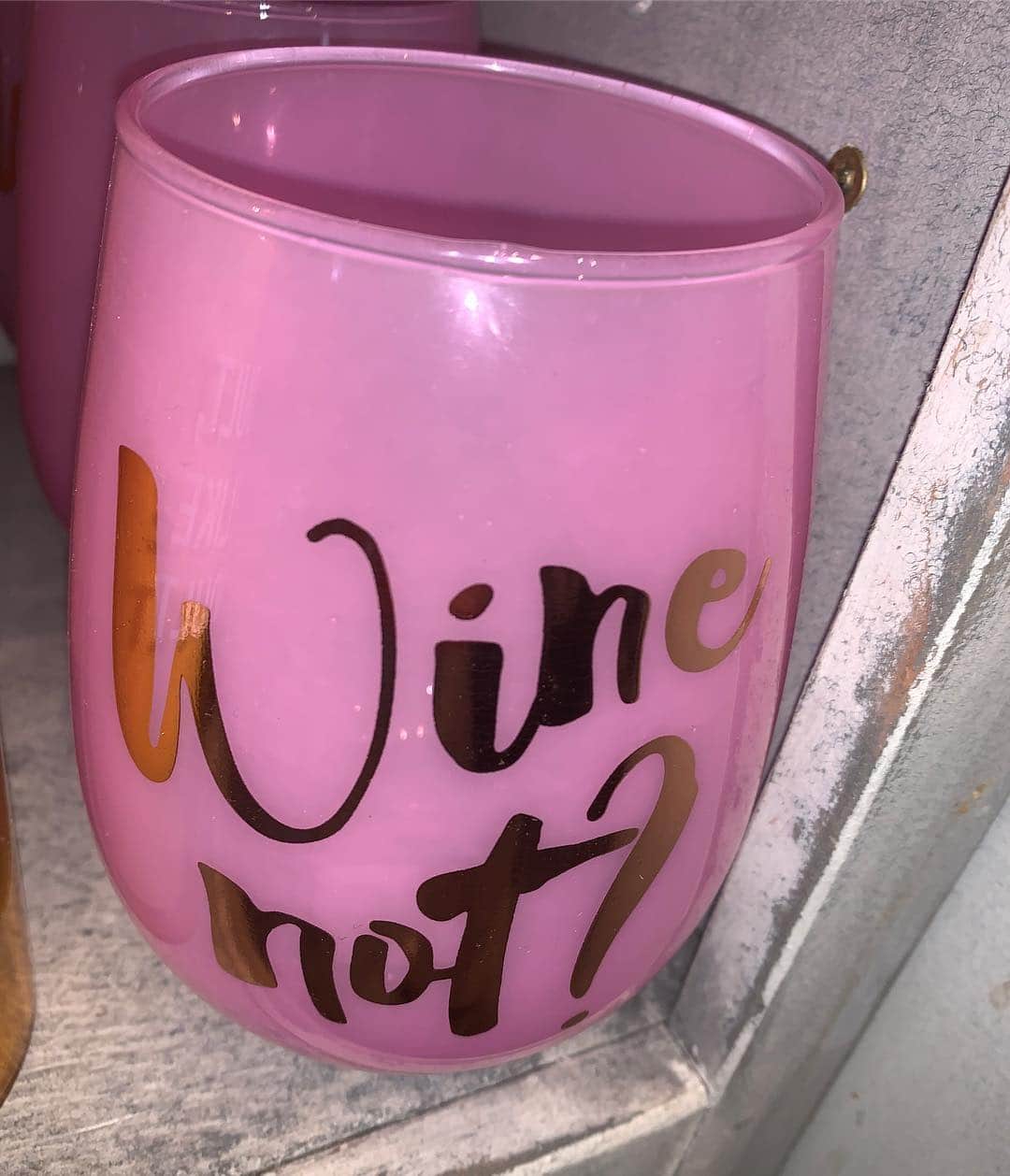 ヒョミン さんのインスタグラム写真 - (ヒョミン Instagram)「Wine not?」4月18日 20時47分 - hyominnn