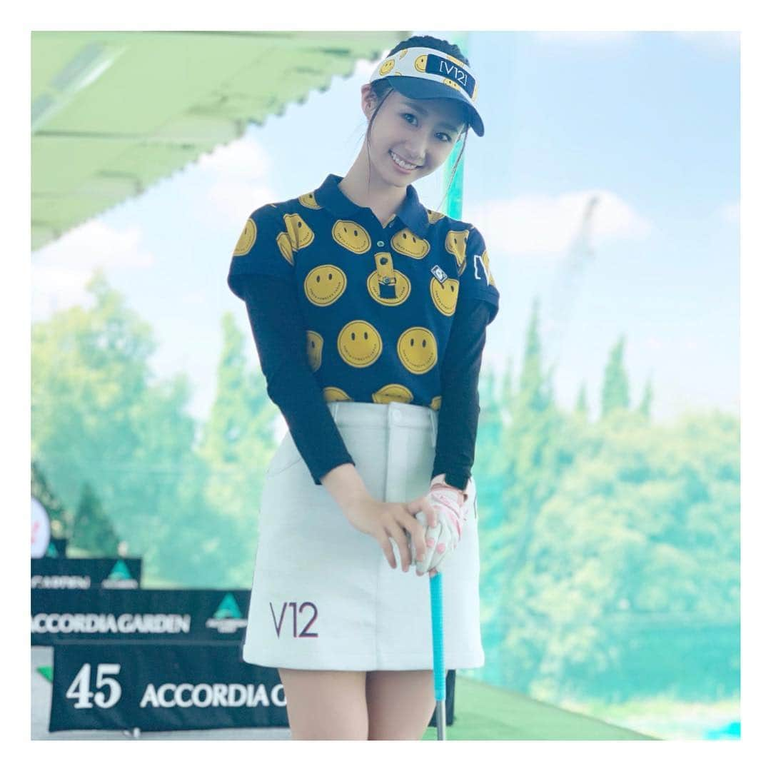 筒井萌子さんのインスタグラム写真 - (筒井萌子Instagram)「* 今日も、ゴルフ番組⛳️の収録でした◡̈⃝ 衣装は @v12golf_official さん（´-`）.｡oO 大好きなニコちゃんコーデにしてみたよ⭐️ ・ #筒井萌子 #女優 #actress #モデル #model #岡山  #shooting #instagood #instalike #converse #撮影 #followme #instalike #ブリヂストンゴルフ #tommyjeans  #lee #ゴルフ #ゴルフ女子 #ゴルフコーデ #골프 #좋아요반사 #좋아요그램 #좋아요환영 #데일리그램 #패션 #오오티디 #카페 #카페 #ジャパンゴルフフェア #ゴルジョバ #ゴルフドゥ」4月18日 21時09分 - tsutsui.moeko.o