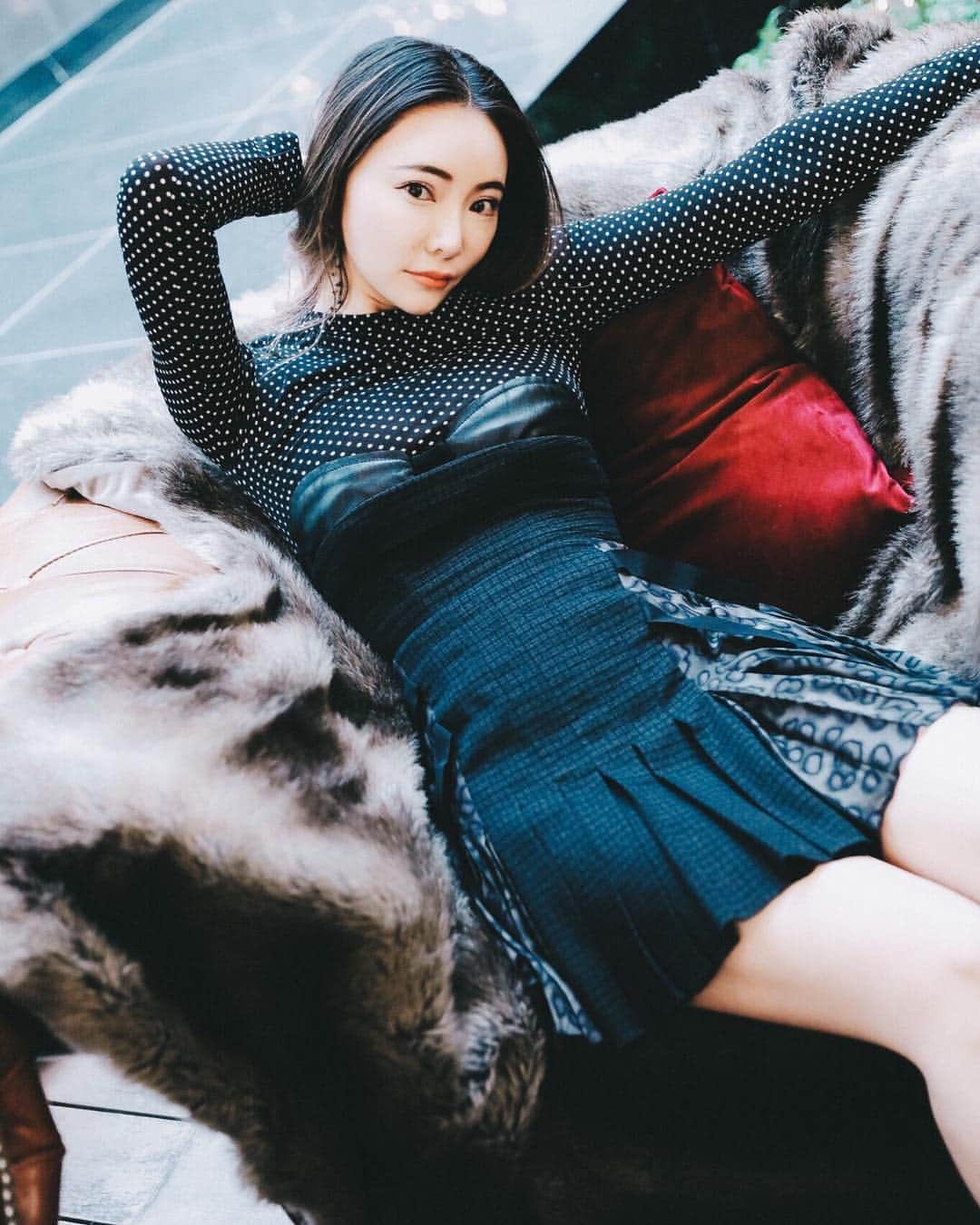 クリスティン・ウェイのインスタグラム：「My new look of #Valmuer dress #paris #cwtravel #valmuertravelcamp #christinewei #クリスティンウェイ #ootd」