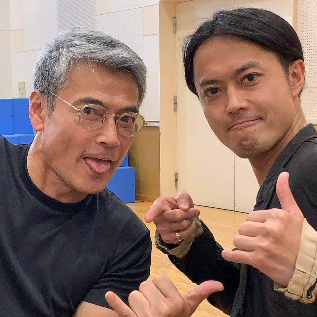 渡辺裕之さんのインスタグラム写真 - (渡辺裕之Instagram)「次の舞台の稽古で 「カメラを止めるな」の大沢真一郎さんと^_^ #旬血のサルコファガス #カメラを止めるな #大沢真一郎」4月18日 21時47分 - hiroyuki6267