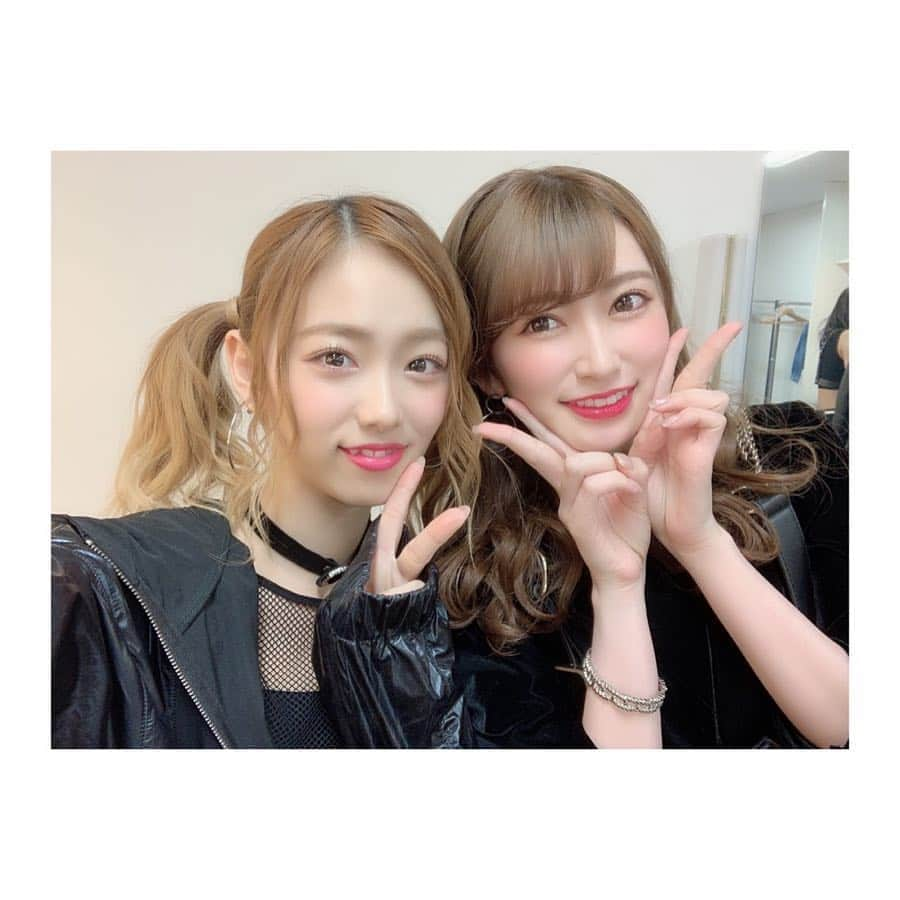 森田彩花さんのインスタグラム写真 - (森田彩花Instagram)「チームN最高🔥💗🤟 ． 5年前に研究生ツアーで立たせて 頂けた思い出の場所♥神戸国際会館♥ ． 今こうしてチームでLIVEが出来て いる事に本当に感謝の気持ちでいっぱいです。 応援して下さってる皆さんの おかげです。いつもありがとう☺️☺️ ． #近畿十番勝負2019 #チームN #神戸国際会館 #なめくじハート #した所🤣 #1日遅れ #前田令子 #いいねよろ #コメよろ」4月18日 22時08分 - ayaka_morita0529