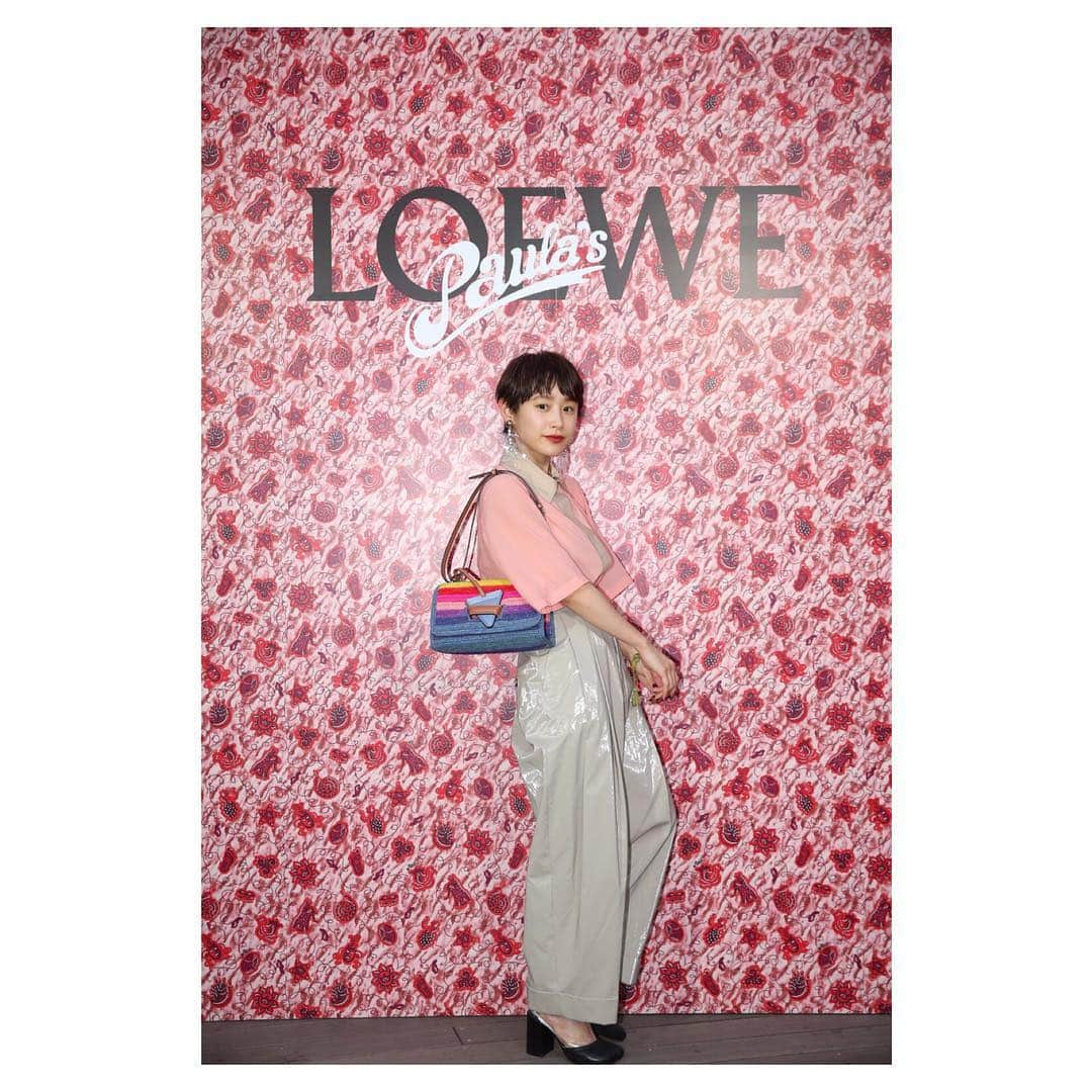 高橋愛さんのインスタグラム写真 - (高橋愛Instagram)「💗❤️💗❤️💗 ㅤㅤㅤㅤㅤㅤㅤㅤㅤㅤㅤㅤㅤ ㅤㅤㅤㅤㅤㅤㅤㅤㅤㅤㅤㅤㅤ Road tripする @loewe のポップアップストア💗 次は代官山蔦屋に移動するそうです！ 是非遊びに行ってみてね！ ㅤㅤㅤㅤㅤㅤㅤㅤㅤㅤㅤㅤㅤ  #LOEWE #LOEWEpaulas」4月18日 22時27分 - i_am_takahashi