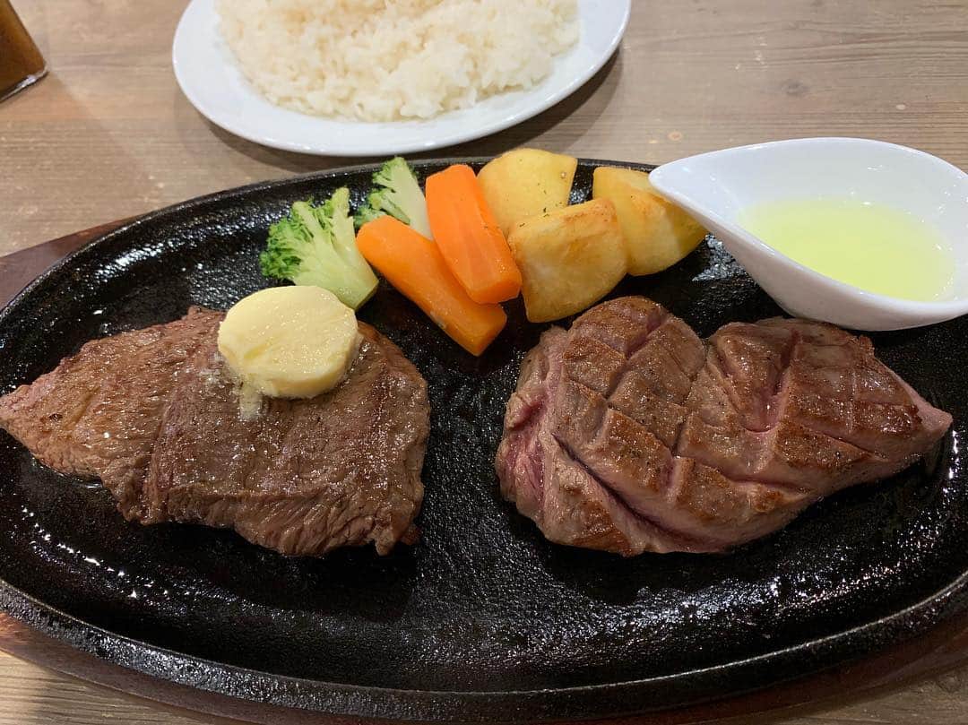 昴生さんのインスタグラム写真 - (昴生Instagram)「沖縄2日目！！ #夜 #ステーキ食べました！ #HAN'S さん！ #ランプとタン！ #沖縄ってステーキ有名やから食べてみたかった！ #肉ってやっぱりうまいね！ #ただ #一人やったのよねー！ #亜生はナダルせいやと行くし #先輩にはどうお誘いしたらええかわからんし #一人になってしまったのよねー！ #国際通り一人で歩いて #路地入ったりして #お店探して #一人でも入れそうな #ステーキ屋さん！ #アイロンヘッド #辻井ちゃん！ #ツートライブ #たかのり！ #ダブルアート #タグ！ #ポートワシントン #伊藤ちゃん！ #誰でもいいから #今すぐ沖縄来てくれ！！」4月18日 22時35分 - mikikousei