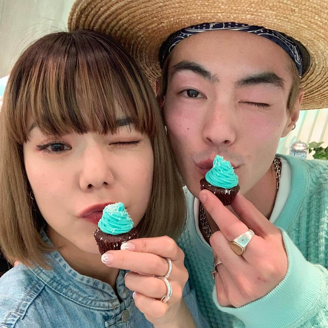 長澤メイさんのインスタグラム写真 - (長澤メイInstagram)「@tiffanyandco のかcafeが キャットストリートにopen💙 店内もジュエリーも かわいい～～🥺💘💘💘 #tiffanyandco  #tiffanyxcatstreet」4月18日 22時39分 - xxmeixx1208