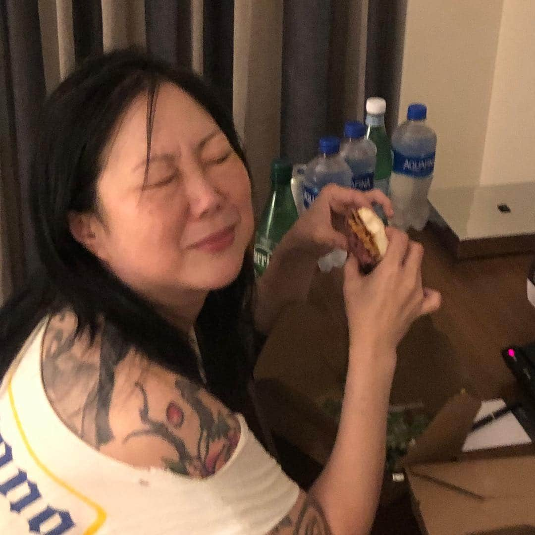 マーガレット・チョーさんのインスタグラム写真 - (マーガレット・チョーInstagram)「Thank you @drunkendragon you are so delicious!!! #miami」4月18日 22時49分 - margaret_cho