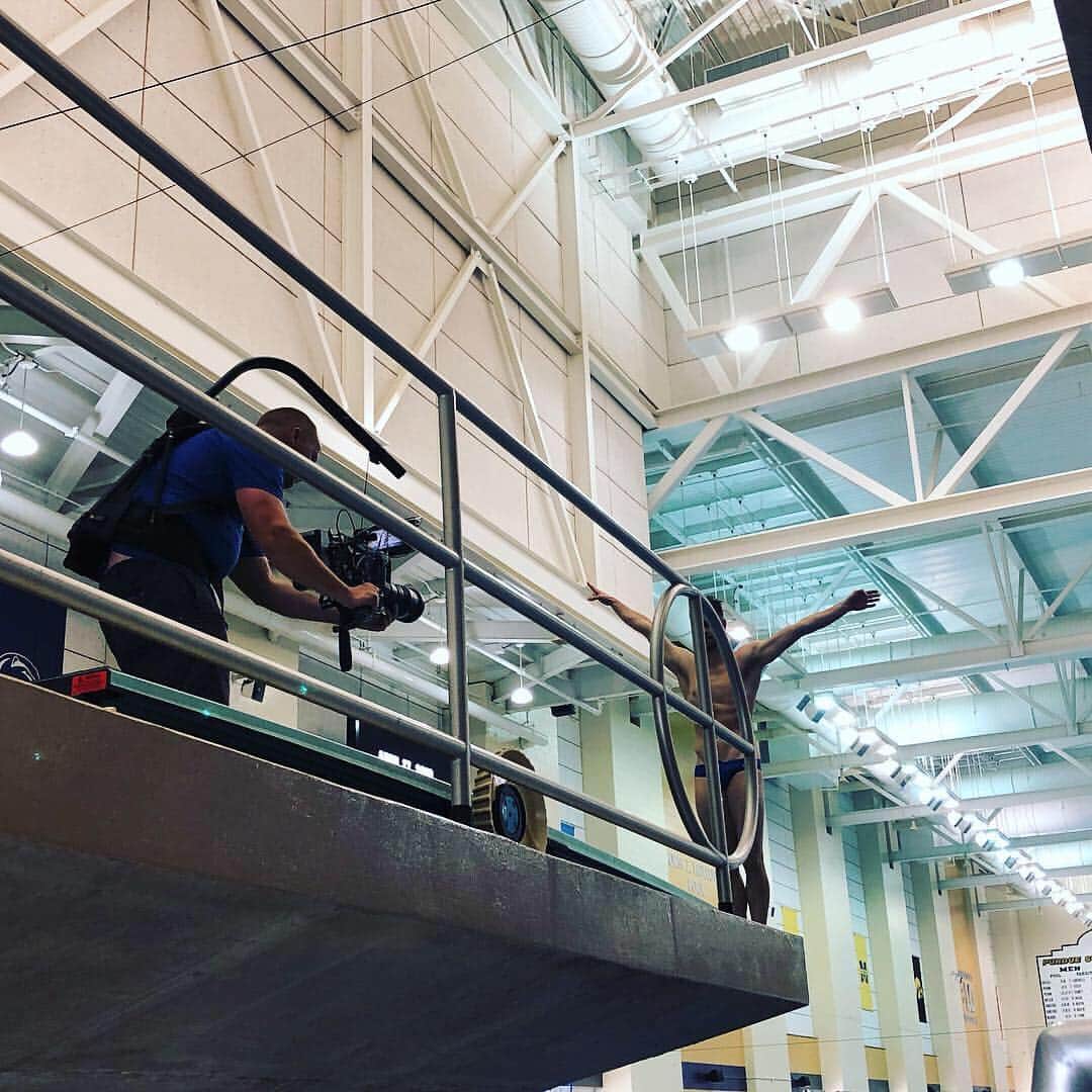 デービッド・ボウディアのインスタグラム：「Had the opportunity to work w/ @brettrapkin yesterday on piece called #theweightofgold to bring more awareness to #mentalhealth - I am both eager and nervous for it to be released but have a ton of amazing athletes and friends that I get to stand beside to support it!  @m_phelps00 @shaunwhite @apoloohno @jeremybloom @graciegold95 @lolojones @arschmitty @sashacohennyc  @kateu11 @millerbode #theweightofgold #comingsoon」
