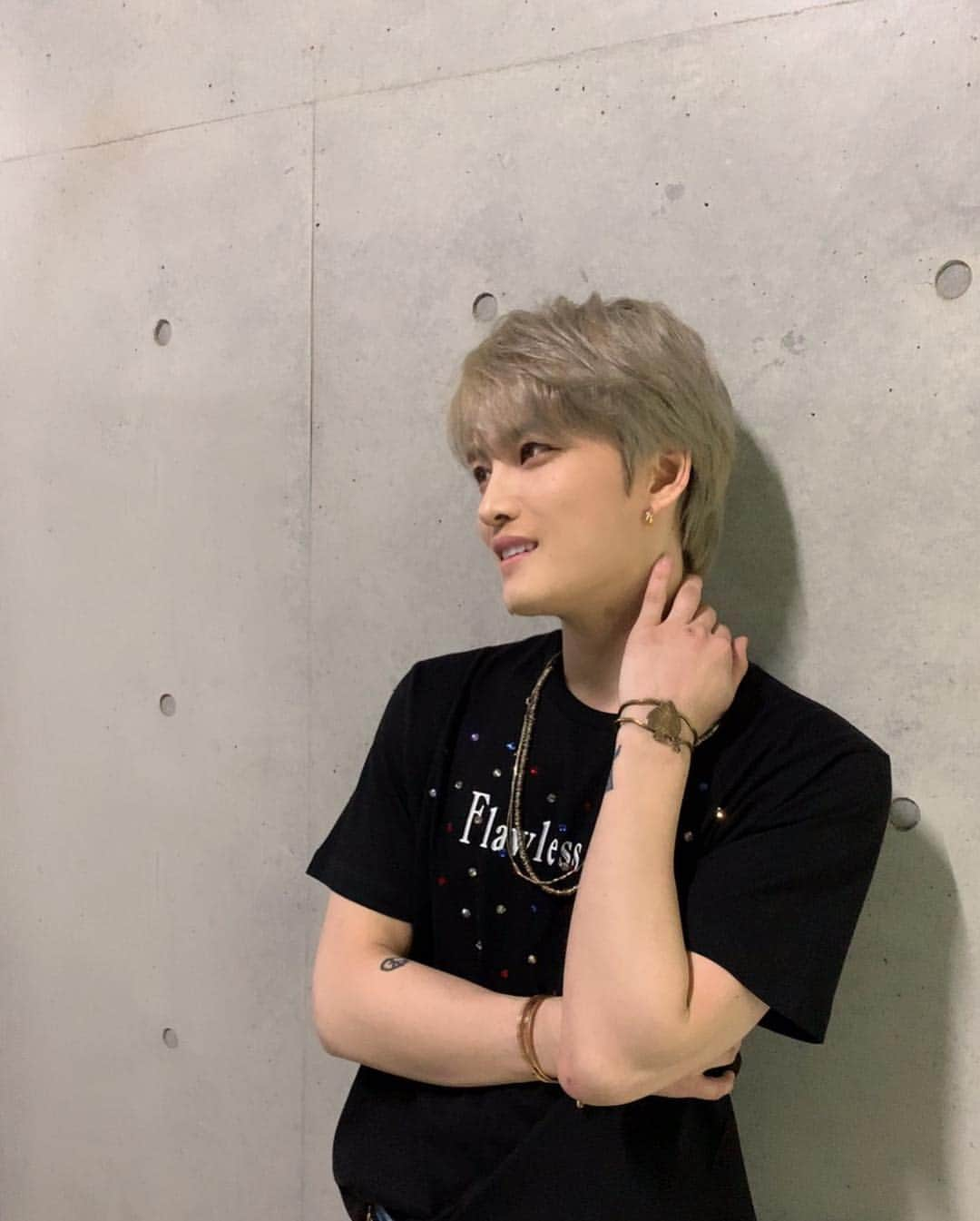 C-JeS エンタテイメントさんのインスタグラム写真 - (C-JeS エンタテイメントInstagram)「ジェジュンと共にした東京コンサート🙆🏻‍♀️ どうでしたか? みんなと一緒ならいつでも幸せなジェジュン💕 29日から2日間、開催される鹿児島コンサートで会いましょう👋🏻 . #김재중  #아레나투어 🎶 ~Flawless Love~ in #도쿄 👋🏻 . 오늘도 심장이 바운스〰️바운스❤️ 우리를 설레게 하는 심쿵재중( ⁼̴̤̆◡̶͂⁼̴̤̆ ) . #도쿄콘서트 재미있게 즐기셨나요👀 재중도 여러분과 함께라면 언제나 행복💕 . 4월 29일과 30일! #가고시마 에서 만나요🙆🏻‍♀️ . #김재중 #재중 #KIMJAEJOONG #金在中 #ジェジュン #0410 #1st_solo_album #FlawlessLove #ARENATOUR #鹿児島 #鹿児島アリーナ #가고시마아레나 #0429 #0430」4月18日 22時58分 - cjes.tagram