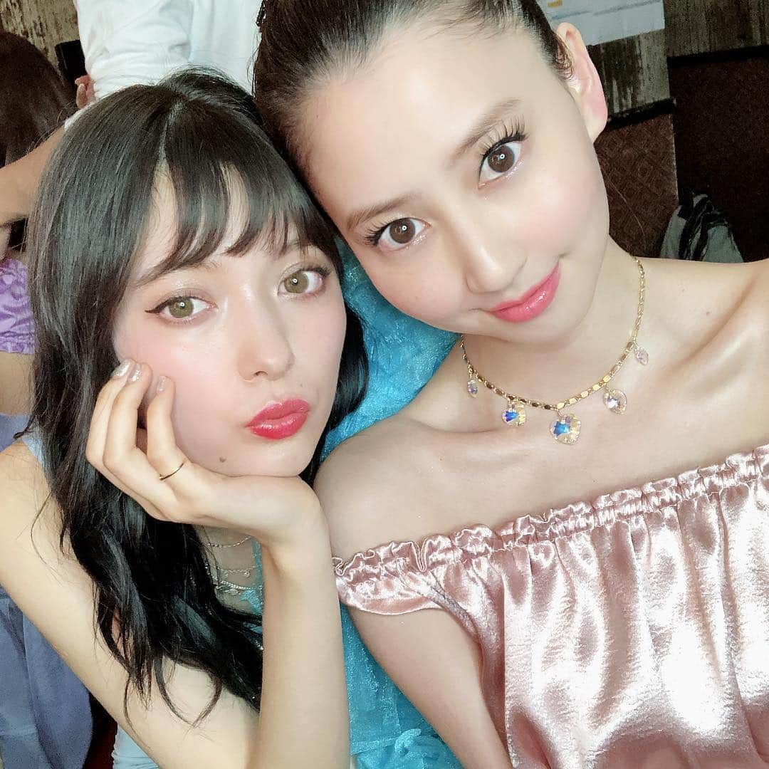 ViViさんのインスタグラム写真 - (ViViInstagram)「♡♡♡まゆことありさ♡♡♡ #ViViモデルは世界イチ可愛い #ViViNight #びびないと」4月18日 23時09分 - vivi_mag_official