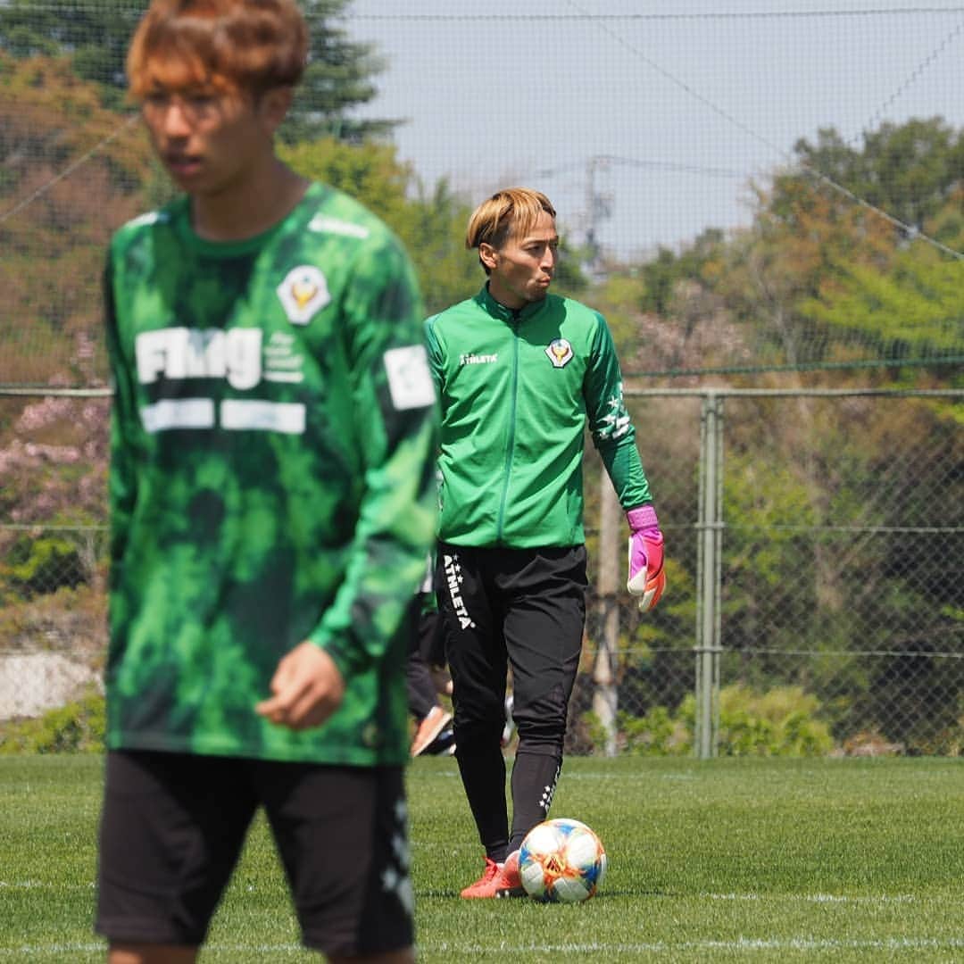 東京ヴェルディさんのインスタグラム写真 - (東京ヴェルディInstagram)「初夏②  #東京ヴェルディ #verdy #ヴェルディ #東京 #tokyo #佐藤優平 #レアンドロ #小池純輝 #李栄直 #梶川諒太 #端戸仁 #森田晃樹 #藤本寛也 #井上潮音 #上福元直人 #田村直也  #初夏」4月18日 23時23分 - tokyo_verdy