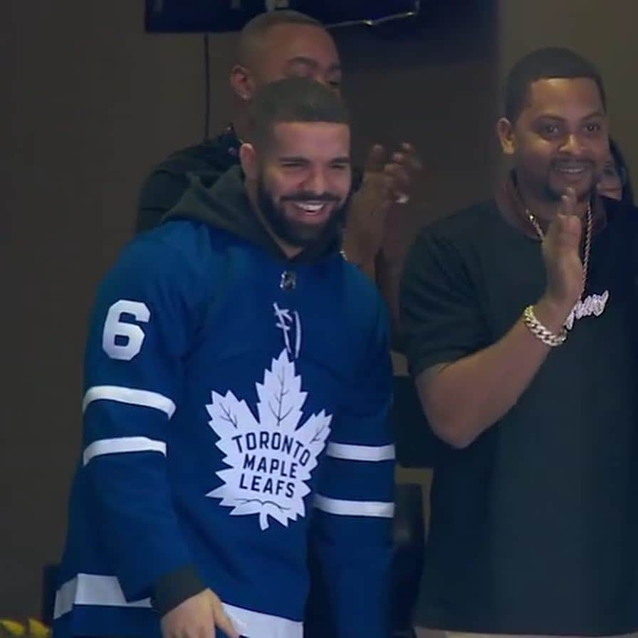 NHLさんのインスタグラム写真 - (NHLInstagram)「The #StanleyCup Playoffs bringing some serious star power! 🌟 @_4dak @champagnepapi」4月18日 23時18分 - nhl