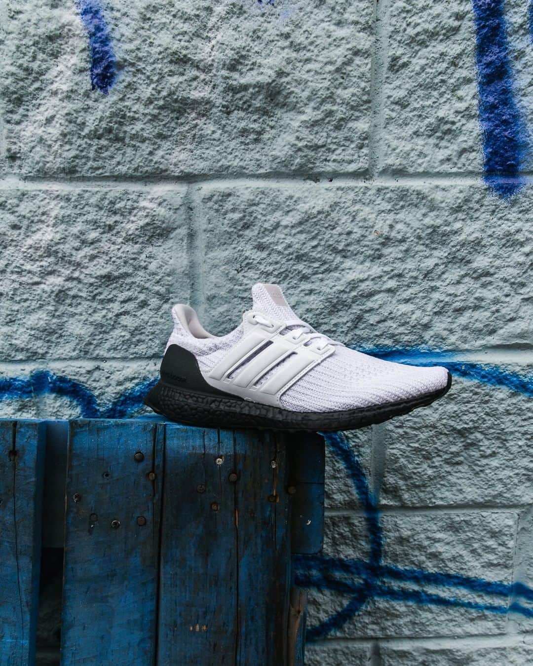 のインスタグラム：「Fresh. #adidas UltraBOOST White/Black Available Now, In-Store and Online」
