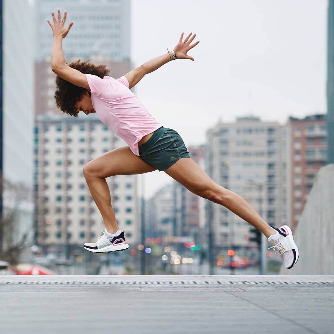 adidas Italiaさんのインスタグラム写真 - (adidas ItaliaInstagram)「#ULTRABOOST 19. Ritorno senza limiti, per il tuo running in città.  #Run #adidasRunning」4月18日 23時20分 - adidasita