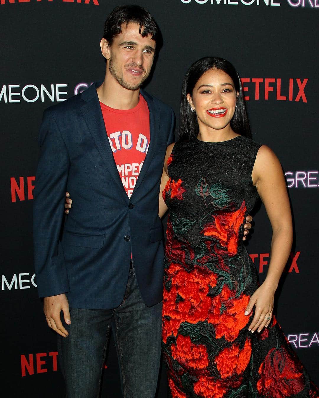 Just Jaredさんのインスタグラム写真 - (Just JaredInstagram)「@hereisgina with her fiancé @joe_locicero at the L.A. premiere of her new @netflix premiere #SomeoneGreat! See more on JustJared.com #GinaRodriguez #JoeLoCicero Photos: WENN」4月19日 0時03分 - justjared