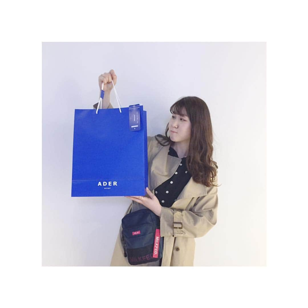 かれん（古賀かれん）さんのインスタグラム写真 - (かれん（古賀かれん）Instagram)「﻿ ﻿ ADER﻿ 今回はお洋服買った﻿ ﻿ 귀여워🥰﻿ 韓国で買えたの嬉し〜﻿ ﻿ #아더에러﻿ #ADERerror﻿ #弘大」4月19日 0時04分 - lgm_karen_official